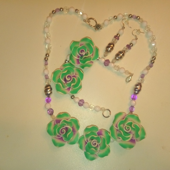 3pc Jewelry Set Incl Necklace, bracelet & earrings - Picture 2 of 5